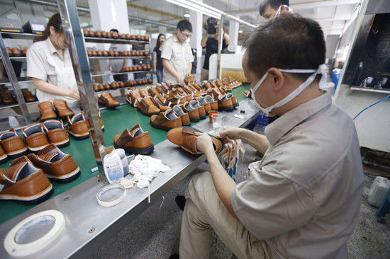 鞋业巨头缺工！这些知名鞋业品牌订单，开始逐渐撤离亚洲！