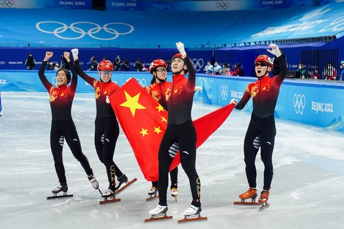 替代外资 安踏成为今年冬奥中国队夺牌背后的装备力量
