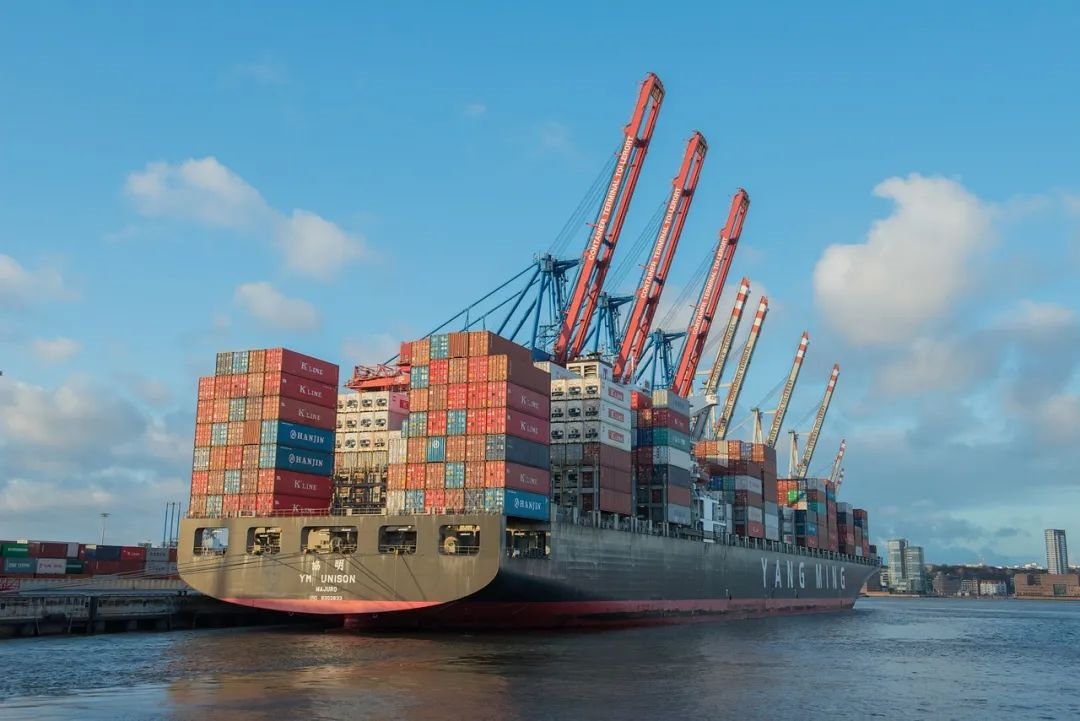 外贸企业现状：等船来+高运价是常态！货主自己造船运货！