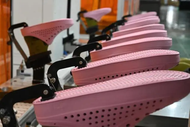 泉州纺织鞋服工业将增产值272亿元