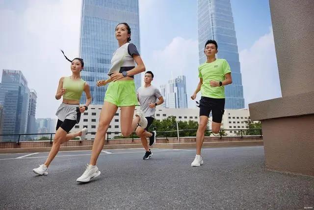 安踏宣布与华为运动健康联合共创项目